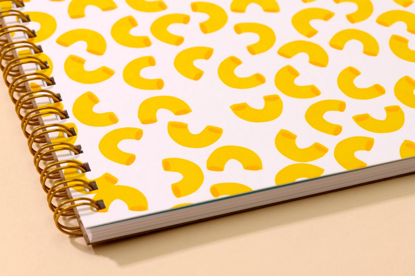 Close up view of macaroni pattern