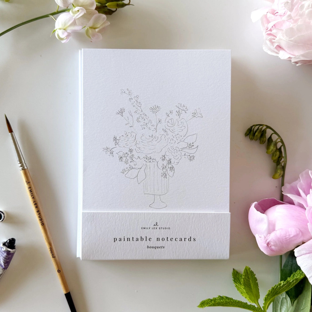 Front cover of a set of bouquet paintable notecards 