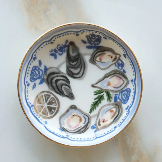 Decorative trinket dish with oyster shells
